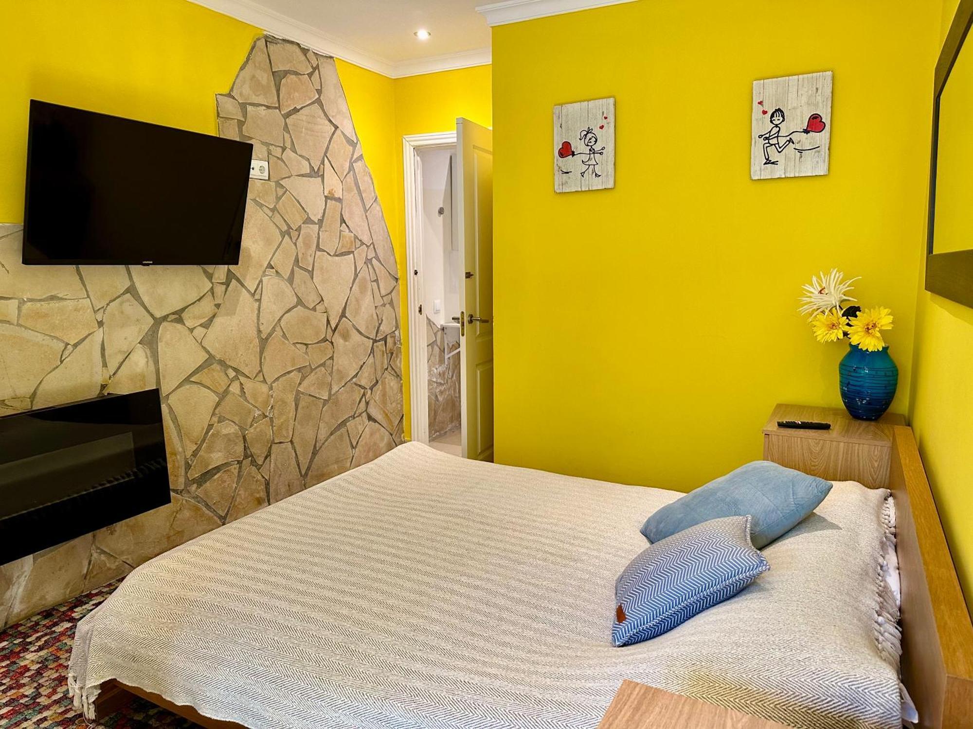 Villa Svim, Walking Distance To The Beach! มาร์เบยา ภายนอก รูปภาพ