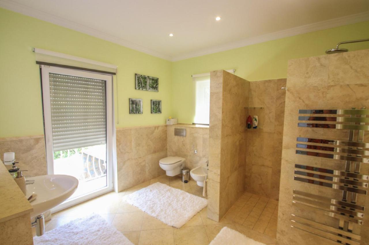 Villa Svim, Walking Distance To The Beach! มาร์เบยา ภายนอก รูปภาพ