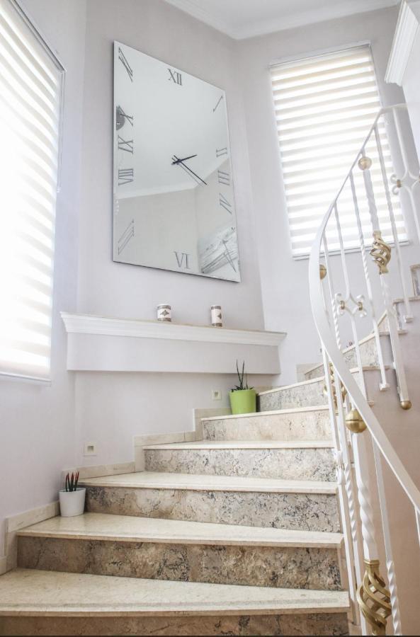 Villa Svim, Walking Distance To The Beach! มาร์เบยา ภายนอก รูปภาพ